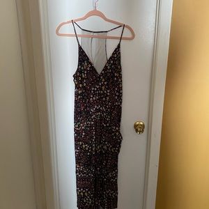 Floral maxi dress with peep back